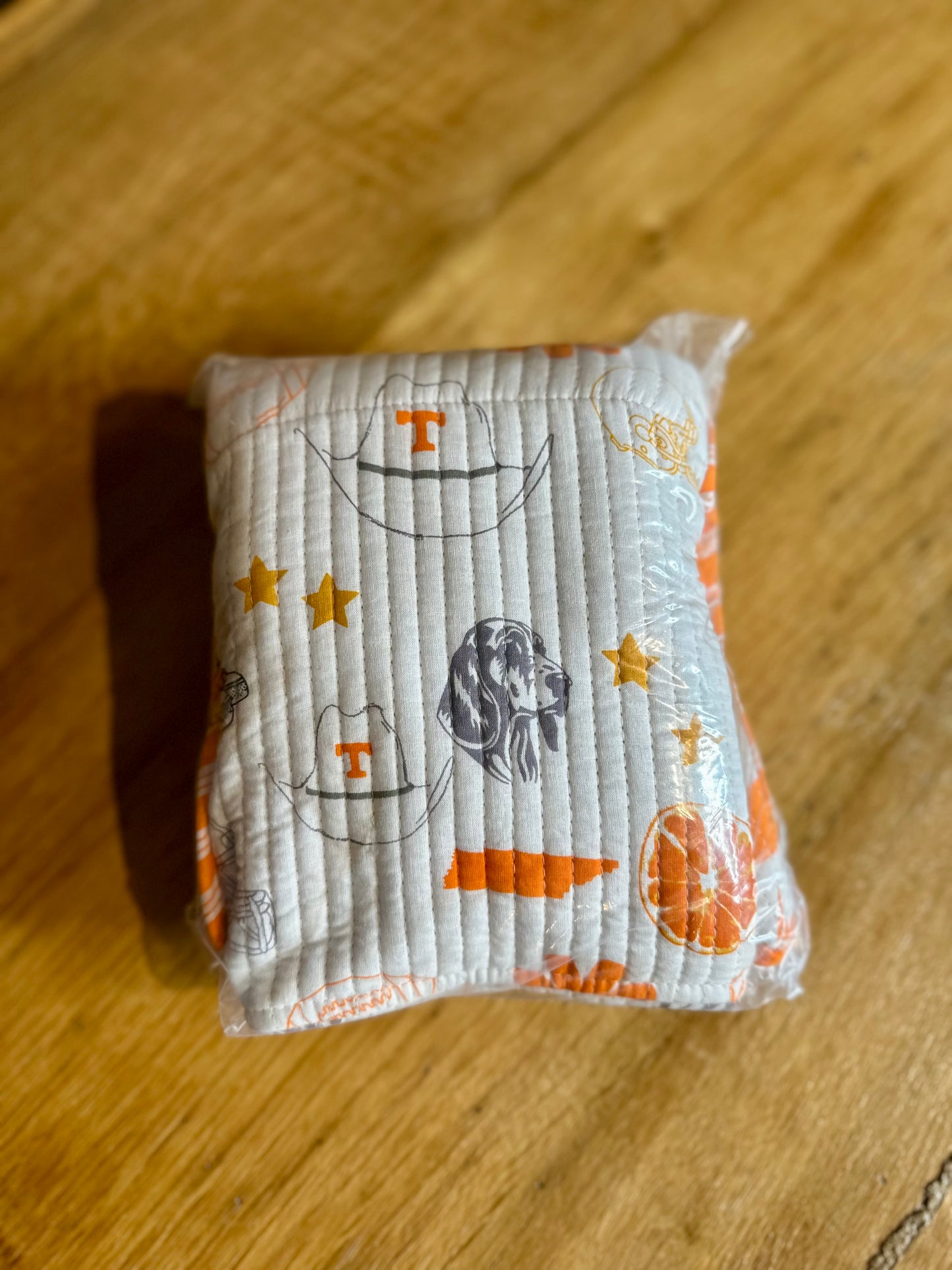 Tennessee Volunteers Quilted Game Day Duffel Bag